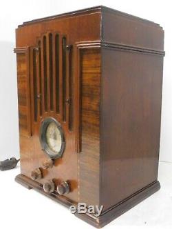 1934 Zenith Model 808 Tombstone Radio