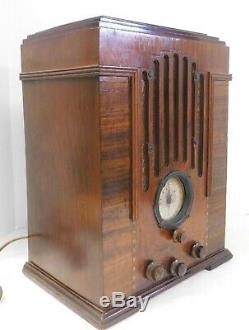 1934 Zenith Model 808 Tombstone Radio