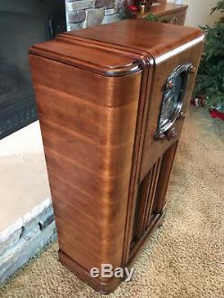 1936 Zenith Model 6S152 Working Vacuumtube Wood Cabinet Classic Black Dial Radio