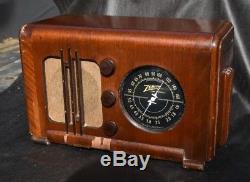 1937 Zenith 6-D-118 wood cabinet table radio very good condition