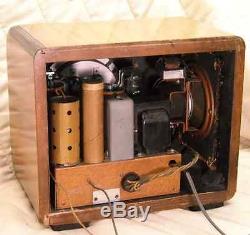1938 Zenith 5-S-218 Long Distance Cube Radio