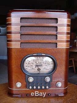 1939 ZENITH Tombstone Radio MODEL 5S327 With Racetrack Dial Restored Condition