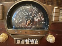 1940/1941 Zenith Black Dial Model 7S529 Working Radio