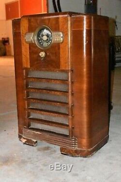 1940 Art Deco Antique Zenith Tube Console Floor Radio 10-S-465 Model 1005
