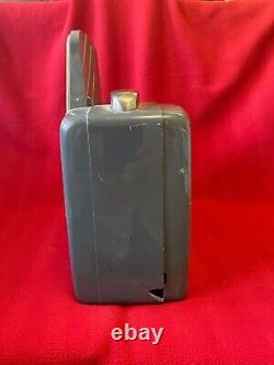 1940's PORTABLE RADIO ZENITH Tip-Top Holiday Model 4G903 with Owner's Manual
