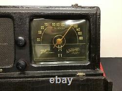 1940s Zenith Model 6G601M Portable Radio Wave Magnet Sailboat Black case