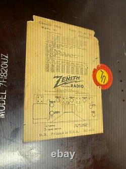 1940s Zenith Tone Register AM/FM Radio Bakelite case