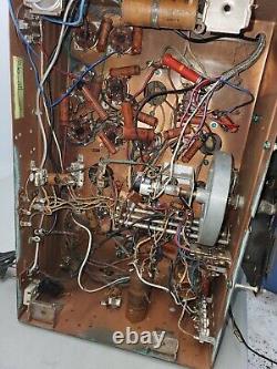 1941 ZENITH 12-S-568 SHUTTERDIAL ch12A1 Untested CHASSIS with TUBES & 3 FACES