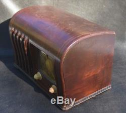 1941 Zenith 6-D-526 wood cabinet table radio- Rare-Very nice original condition