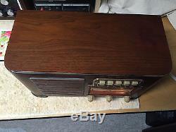 1941 Zenith 6-S527 AM SW Wood Tube Radio Z Dial Nice Shape but now Hums