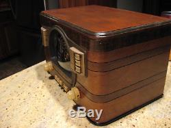 1941 Zenith 7-S-529 AM/SW tube radio with RCA Jack, fully restored