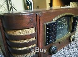 1942 Zenith 7s633 Table Radio Working with Backlight