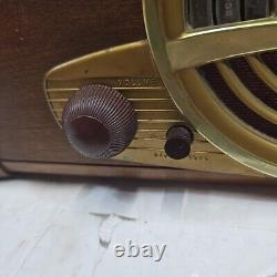 1947 ZENITH 6R886 6 Tube AM Radio Phonograph Wood Chassis 6E02 Restorative Deco