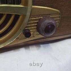 1947 ZENITH 6R886 6 Tube AM Radio Phonograph Wood Chassis 6E02 Restorative Deco