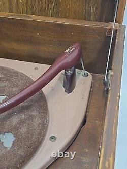 1947 ZENITH 6R886 6 Tube AM Radio Phonograph Wood Chassis 6E02 Restorative Deco