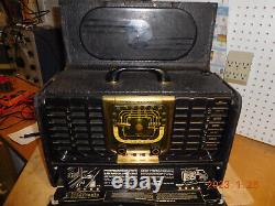 1947 Zenith Transoceanic 8G005YT AM/SW radio playing, rebuilt