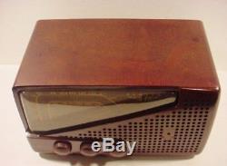 1949 Zenith 7H-921-Z AM/FM Bakelite Art Deco Tube Radio Restord & RefinishedWOW