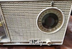 1950 Works! Vintage MCM Zenith Clock Radio Model L727 Alarm Tube Mid Century