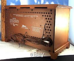 1950's Zenith AM/FM Tube Radio Model K731 Beautiful Wood Cabinet. Works