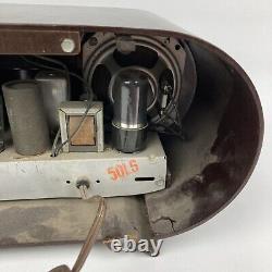 1950's Zenith AM Tube Radio Model H511 Racetrack Radio For Parts Repair