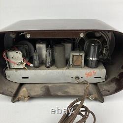 1950's Zenith AM Tube Radio Model H511 Racetrack Radio For Parts Repair