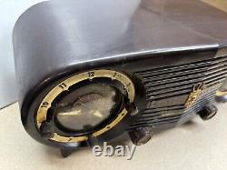 1950s Zenith S-18535 Owl Eyes Clock Radio Chassis 6J03 Restorative Art Deco