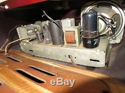 1951 Antique Zenith Consoltone racetrack bakelite tube radio H511 Works Perfect