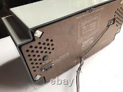 1952 ZENITH Model J733 Tube Type FM Broadcast UHF Clock Radio Atomic Telechron
