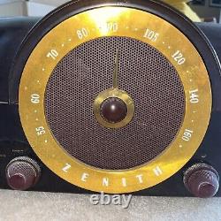 1952 Zenith J664 Tube Radio Record Player Cobra Matic Variable Speed Bakelite