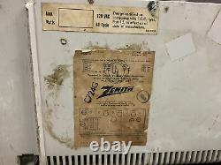 1959 Zenith Model C724P AM/FM Tube Radio Super Caroline Working Old Vintage