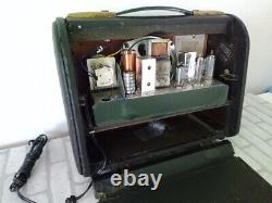 1960 Vintage Zenith Vacuum Tube Radio Model H503 Portable Super