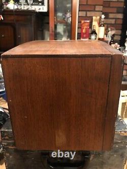 1961 Zenith G730 AM/FM 7 Tube Wood Tabletop Radio Phono Input