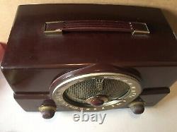 ANTIQUE BAKELITE 1950's ZENITH AM FM TUBE RADIO Model A825