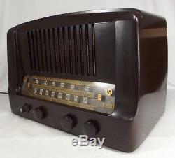 ANTIQUE RCA VICTOR RADIO model 68R1 tube Vintage MARBLED BAKELITE FM 1940's NICE