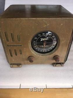 ANTIQUE, VINTAGE, DECO, COLLECTIBLE OLD TUBE RADIO ZENITH 5r216 Powers Up