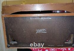 ANTIQUE ZENITH MODEL 6R886 Tube Radio Phonograph Works! Read Description