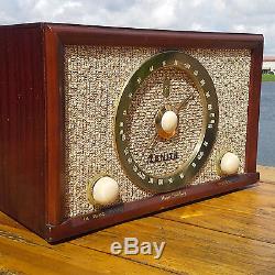 A Working 1956 Zenith Model B835R AM/FM Radio With iPod Adapter See The Video