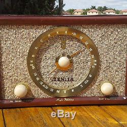 A Working 1956 Zenith Model B835R AM/FM Radio With iPod Adapter See The Video