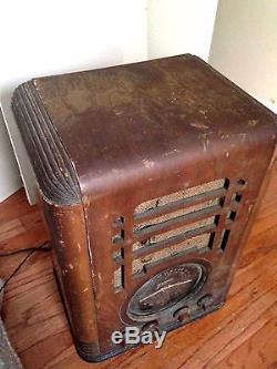 Antique 1930s Zenith Tombstone Radio Model 5S127 For Parts or Repair
