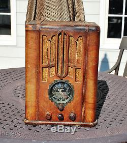 Antique 1936 Zenith AM / Shortwave / Police Bands Radio Model 5S29 Works