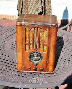 Antique 1936 Zenith AM / Shortwave / Police Bands Radio Model 5S29 Works