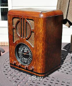 Antique 1937 Zenith AM & Shortwave Bands Radio Model 6J230