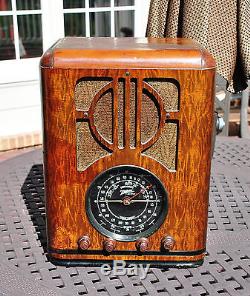 Antique 1937 Zenith AM & Shortwave Bands Radio Model 6J230