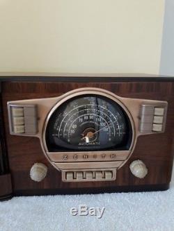Antique, Vintage, Deco, Collectible Old Tube Radio Zenith 7s530 Restored