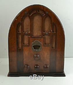 Antique Vintage Zenith Tube 805 Cathedral 1935 Table Top Radio Project Powers Up