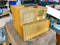 Antique Zenith 5G401 Luggage style portable tube radio canvas cabinet working