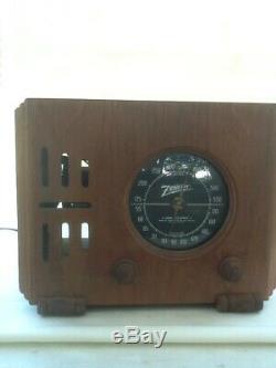 Antique Zenith Cube Tube Radio Refurbished