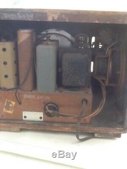 Antique Zenith Cube Tube Radio Refurbished