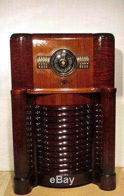 Antique Zenith vintage console tube radio restored and working