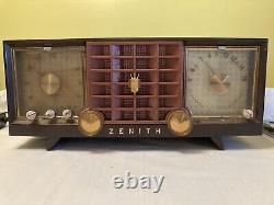Antique radio 1930-49 zenith, Works Perfectly, Excellent Condition